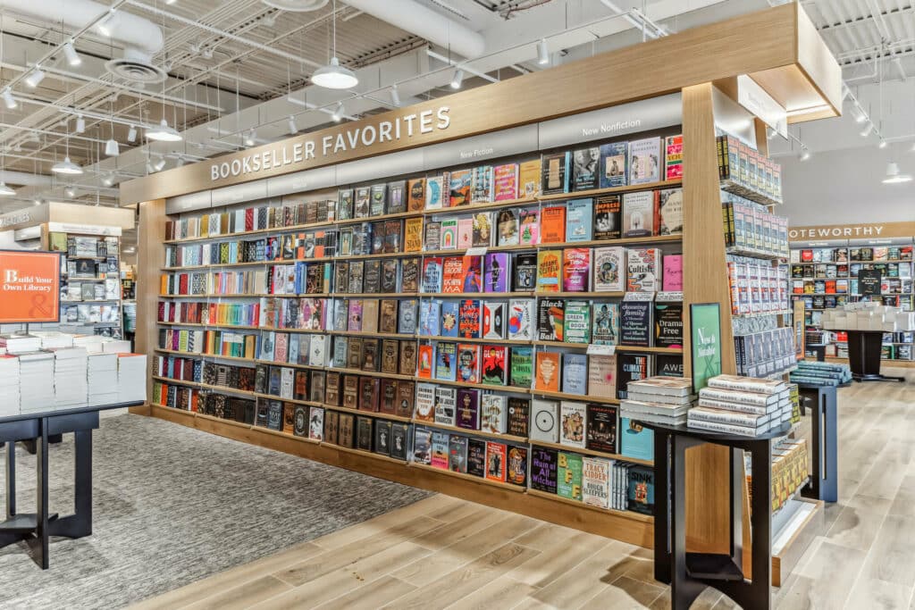 dentro de uma Barnes and Noble Toronto